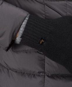 Johncapote.shop7cb0841fa8 1