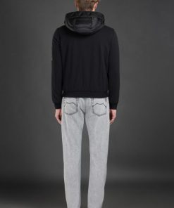 Johncapote.shop877705222e 3