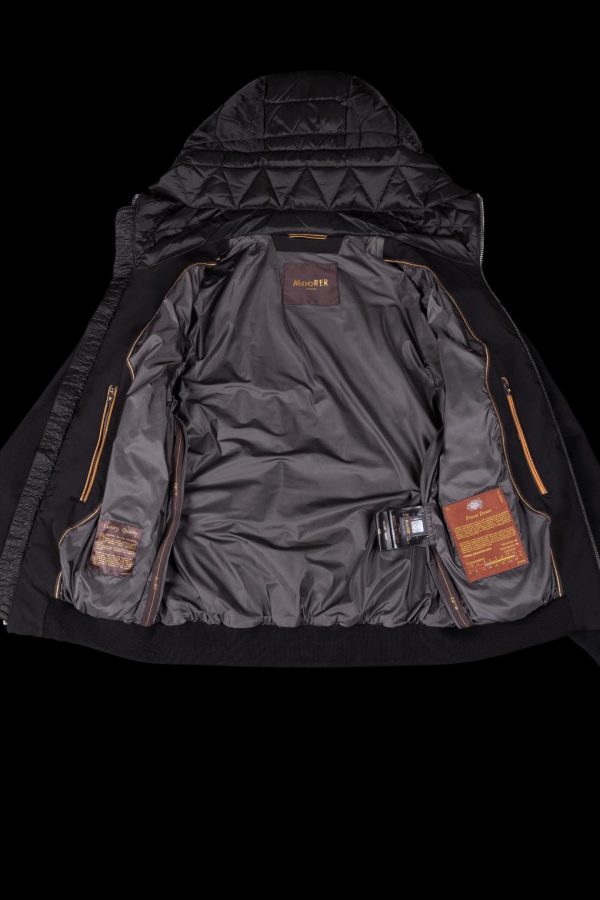 Johncapote.shop877705222e 4