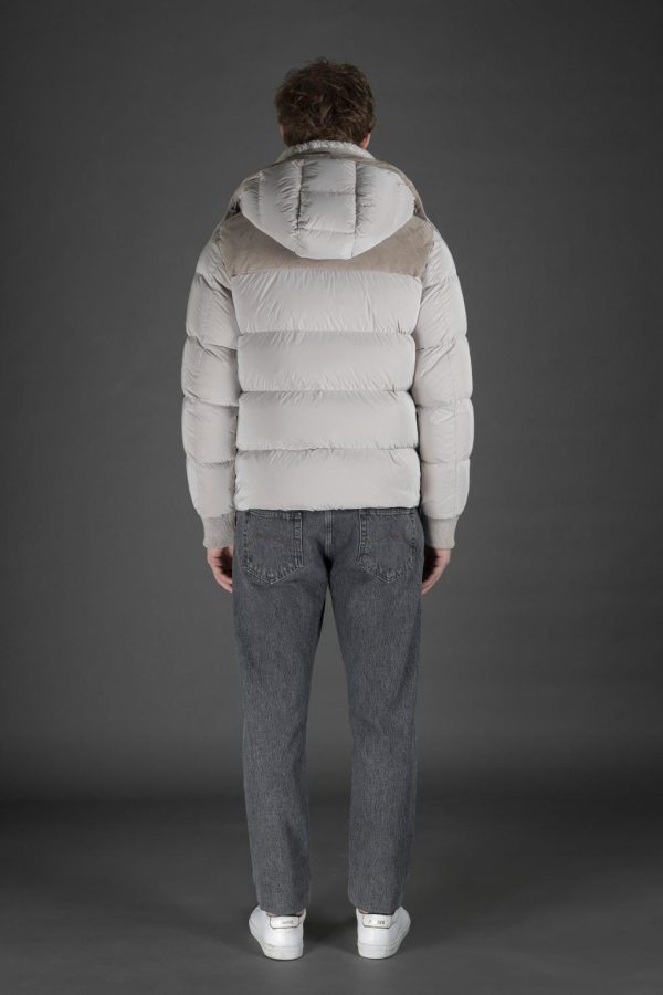 Johncapote.shopd6bf0f54c0 4