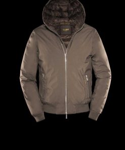 Johncapote.shopf1f7e4ba2f 2